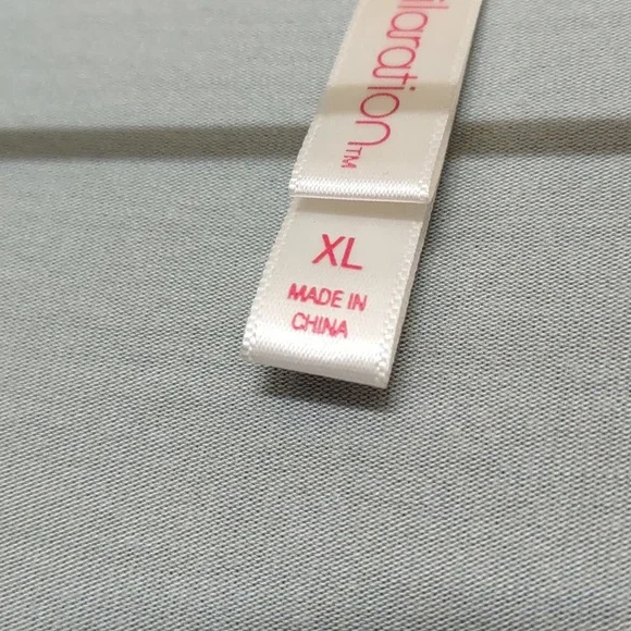 Beautiful Wrap Top - Laced Bell Sleeves - Picture 4 of 8